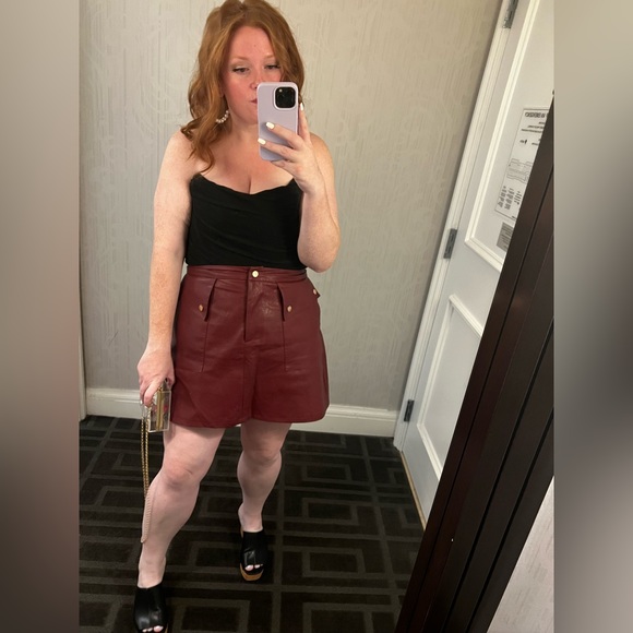 Zara XL Maroon/Red Leather Like Mini Skirt with gold buttons - Picture 2 of 11